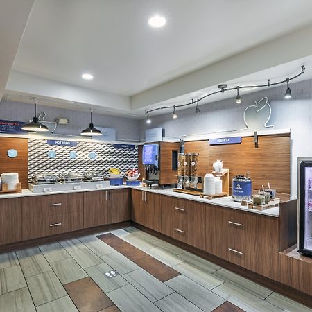 Holiday Inn Express & Suites Tulsa S Broken Arrow Hwy 51 By Ihg Dış mekan fotoğraf