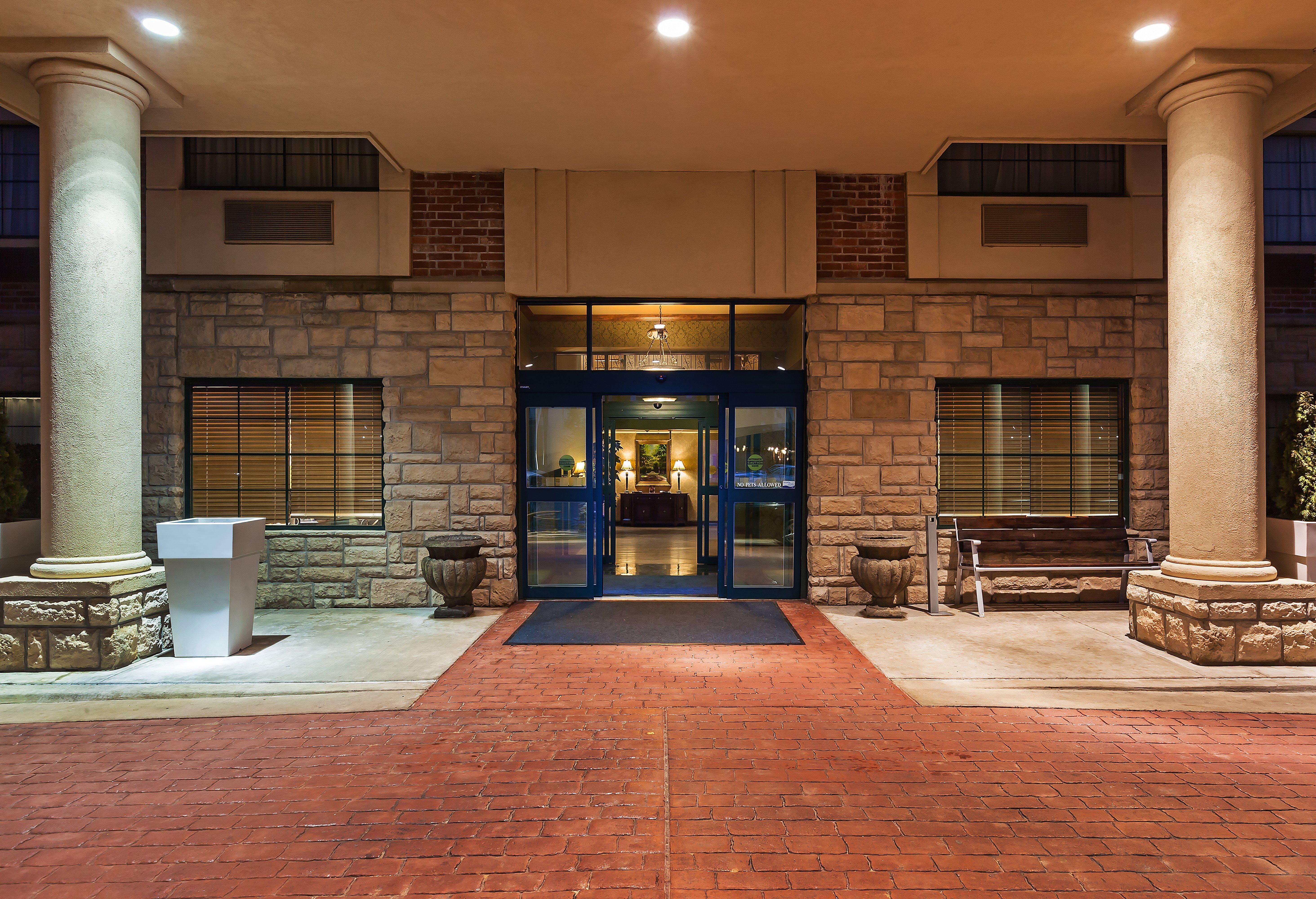 Holiday Inn Express & Suites Tulsa S Broken Arrow Hwy 51 By Ihg Dış mekan fotoğraf