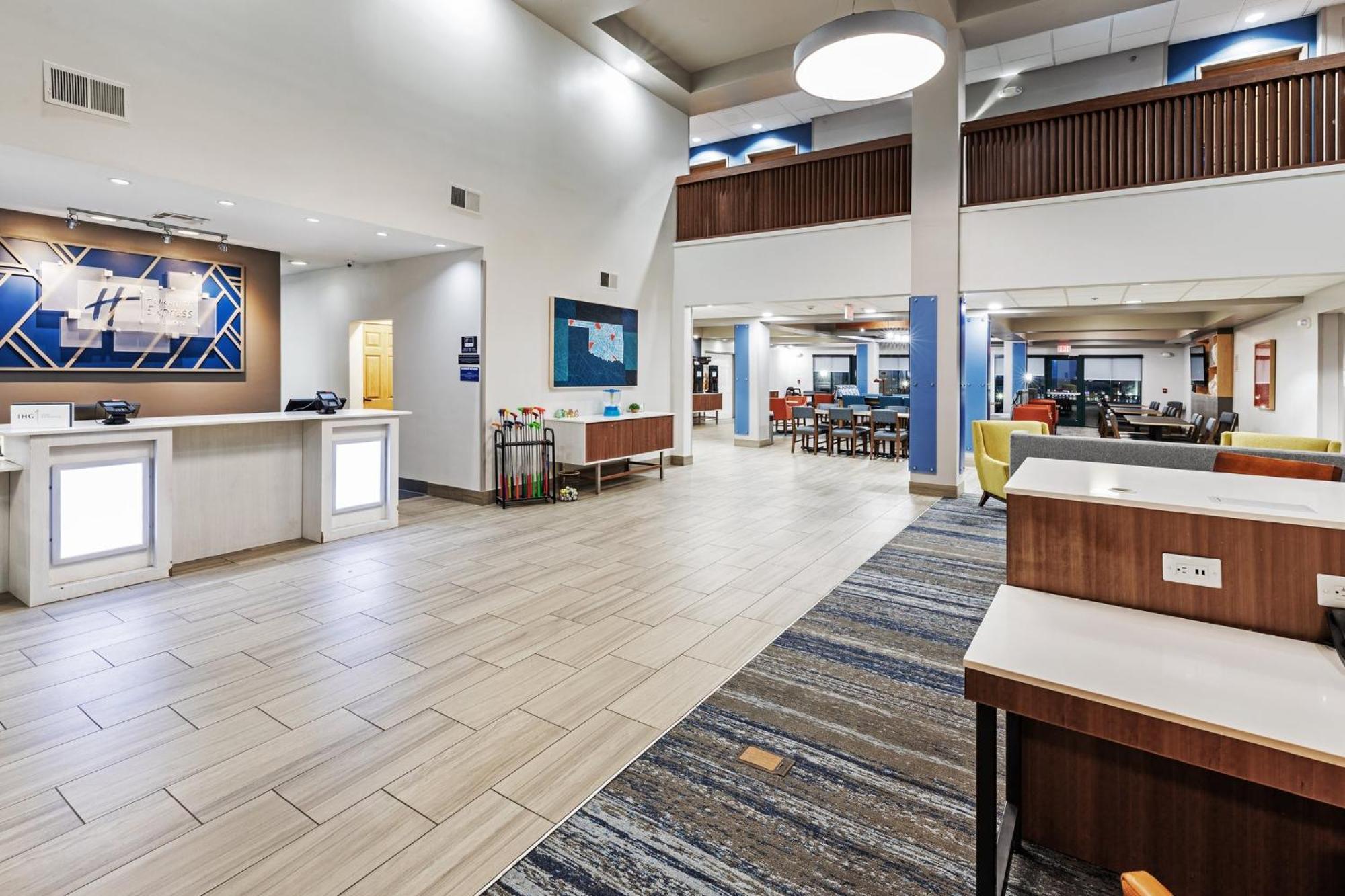 Holiday Inn Express & Suites Tulsa S Broken Arrow Hwy 51 By Ihg Dış mekan fotoğraf